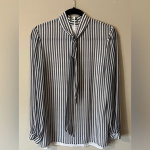 St. John Long Sleeve Silk Blouse Size 4